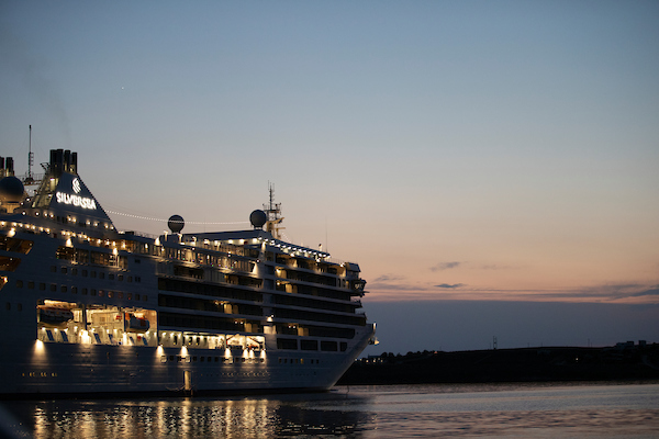 Best Cruise Lines for the Single Traveler
