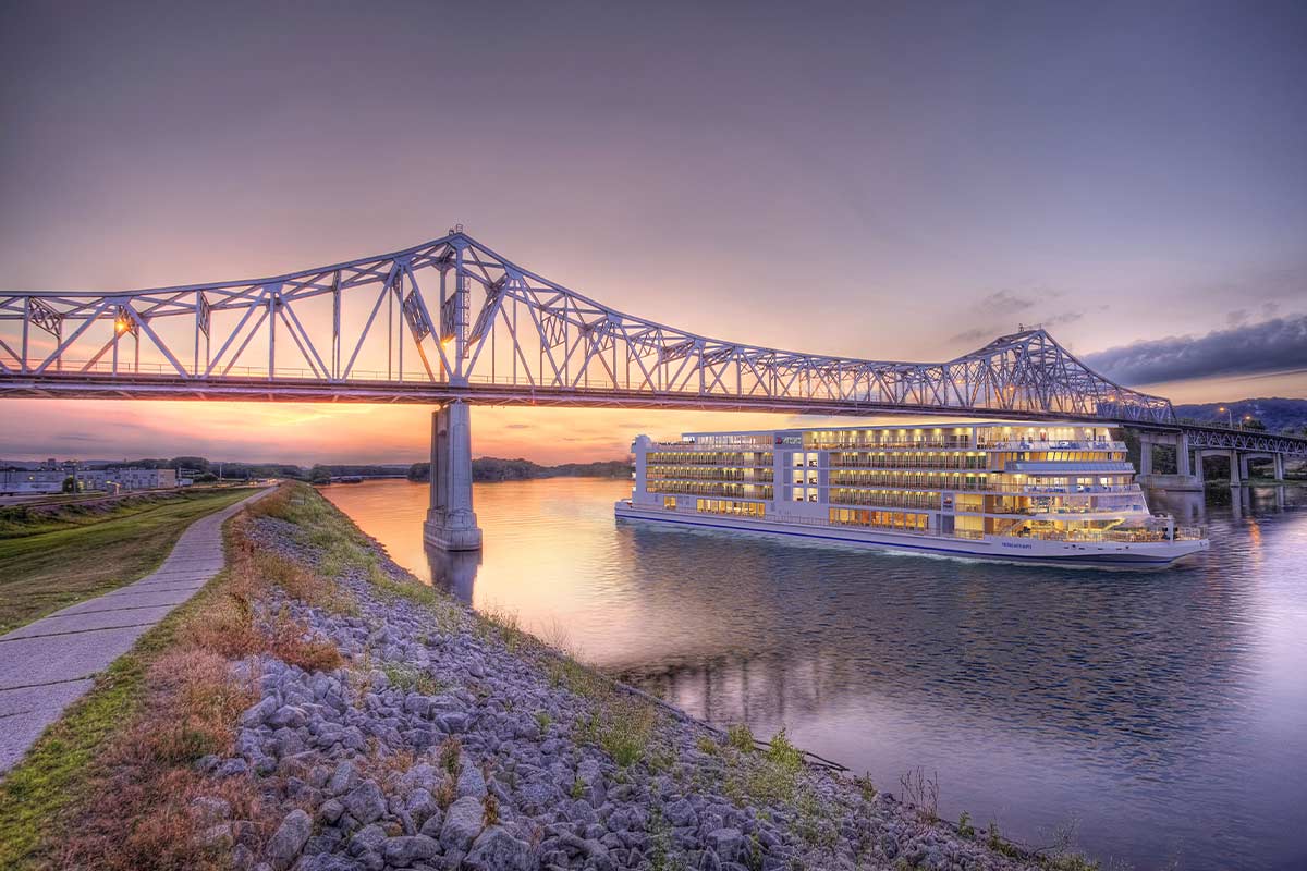 Luxury Mississippi River Cruise