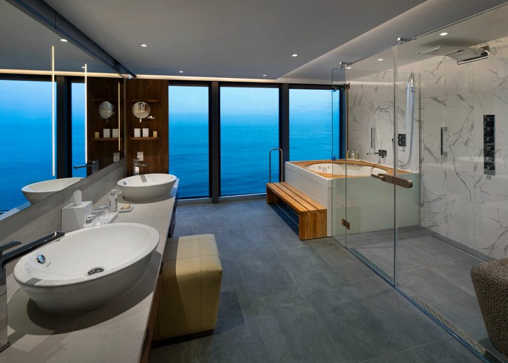 CEL FL Penthouse Suite Bathroom 1