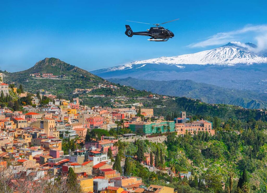 SE Helicopter Mt Etna Italy 001