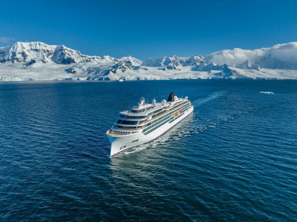 OCTANTIS Arctic Expedition Cruises Snowy Coastline